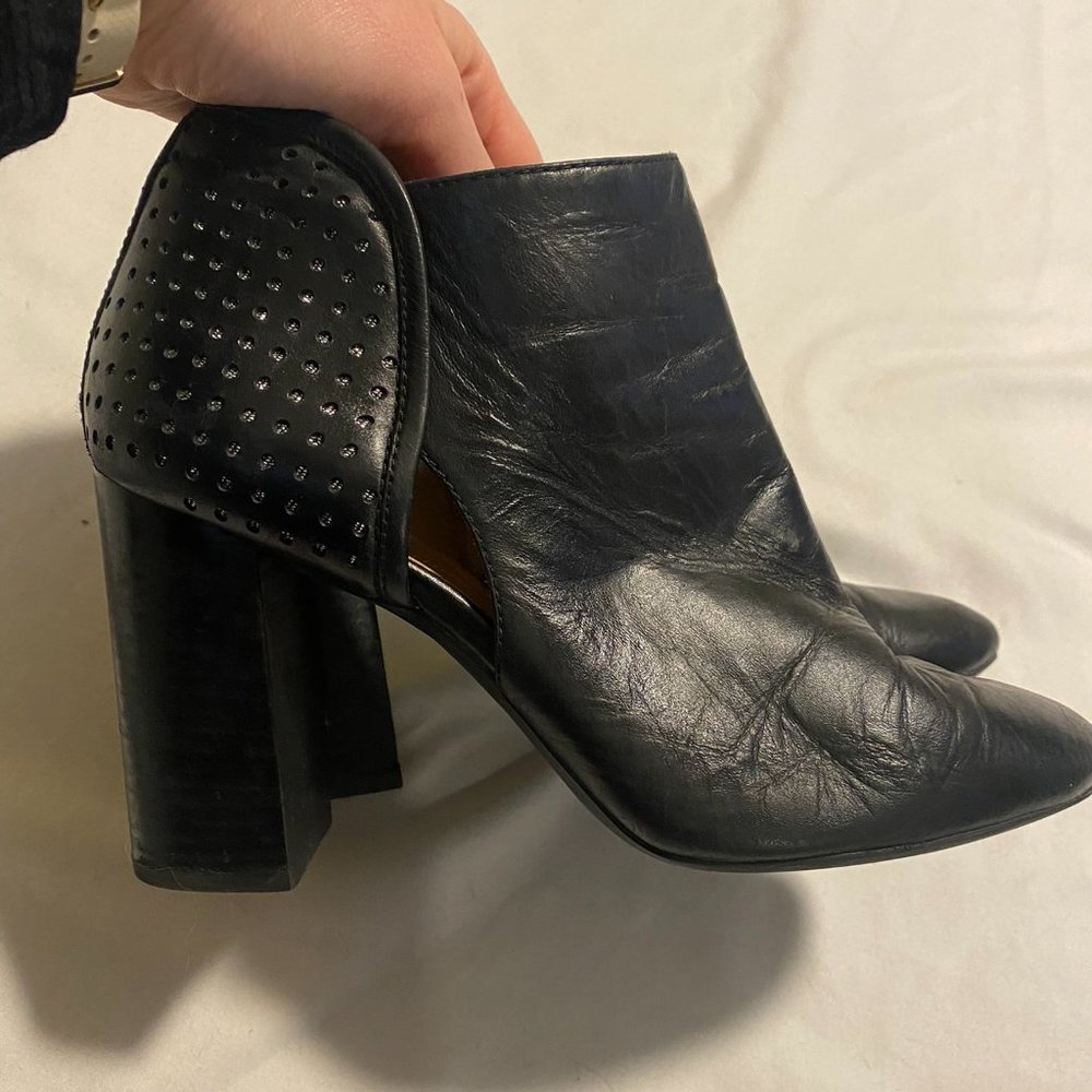 Geox D Audalies Cutout Booties